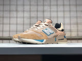 New M997NM Badminton Shoes